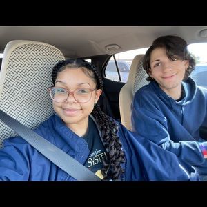 Meet your Posher, Karissa